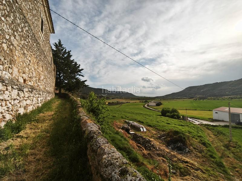 Foto 755281ef-d9b5-4385-8e88-fc1c2691aaca. Casa adossada amb xemeneia calefacció a Utande