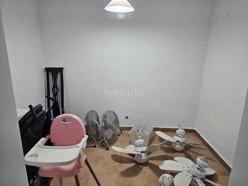 Foto 8c02e682-e977-4c3e-9dea-69b3a9a93a00. Casa adossada amb xemeneia calefacció a Utande