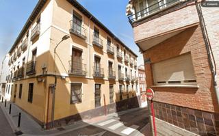 Pis  Calle doctor benito hernando. Vivienda alquilada