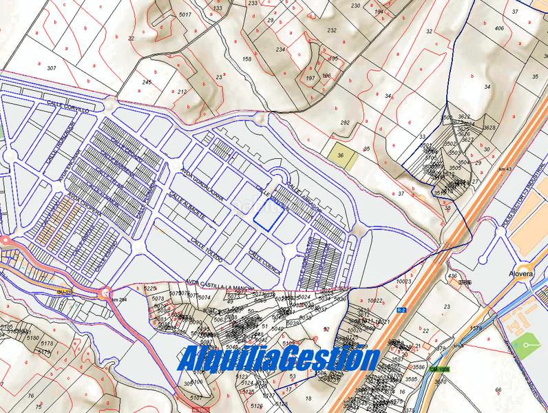 Foto fb336e11-f31b-4b75-aac3-0214d9036507. Terreno residenziale in Quer