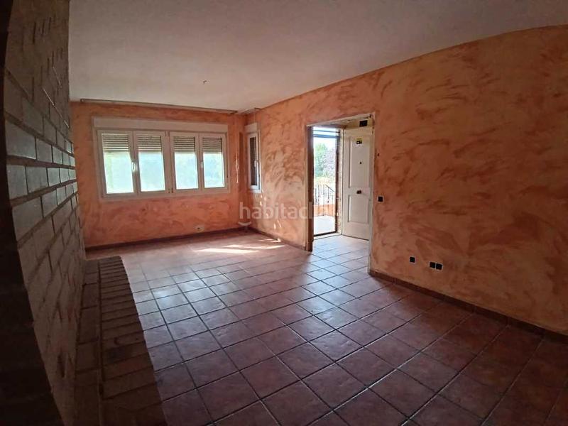 Foto 5936f91f-1af9-452f-9de0-d5693b33151d. Chalet mit kamin parking in Tórtola de Henares