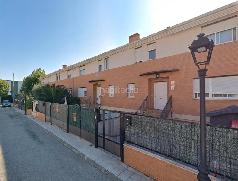 Foto 95d2848a-cff6-43a3-9b2d-1cdd6b196ef2. Maison jumelée avec parking piscine dans Alovera