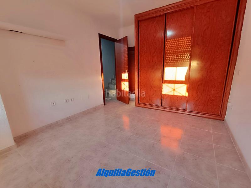 Foto 04ba8300-6a9c-46ae-b140-9c1f6a12f50e. Maison jumelée avec chauffage dans Alovera