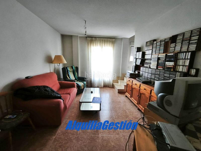 Foto f31b218a-1d9b-4457-9fb0-f2eb2ade7bee. Piso duplex en el centro en Alovera