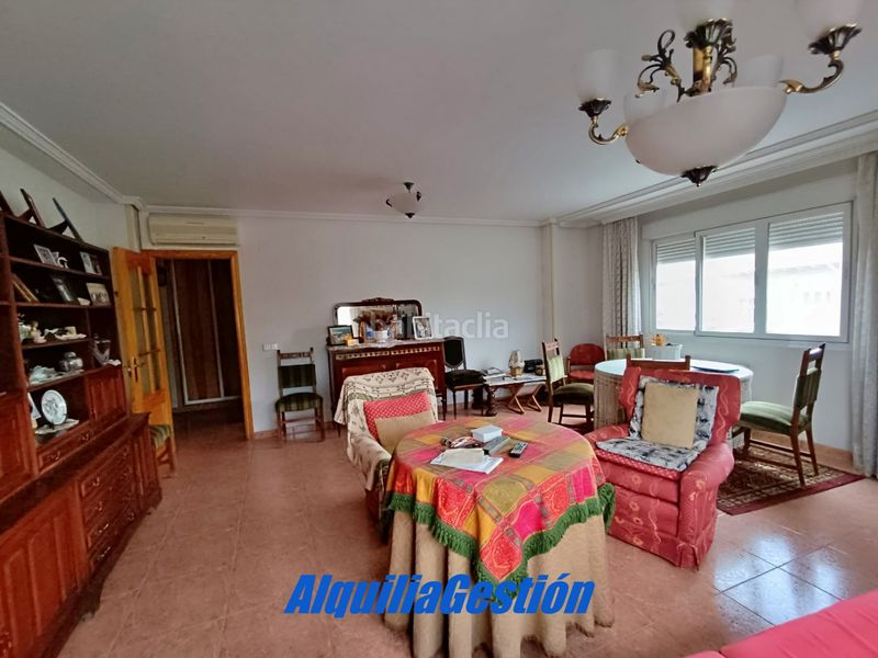 Foto 2df6d427-9a11-4a45-89de-4ebe0866302f. Pis a calle cañada real 1 a Alovera