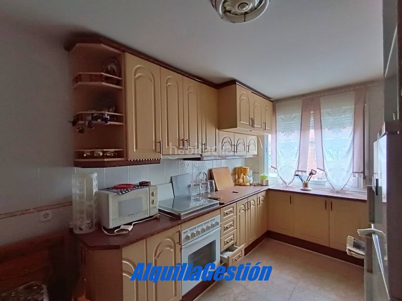 Foto c8426ba8-6de0-4d15-8ed2-07bbbf083996. Pis a calle cañada real 1 a Alovera