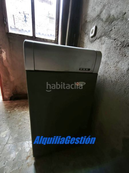 Foto 7f2b25be-57e4-4952-baac-b56d798b555e. Casa adossada amb xemeneia calefacció a Tamajón