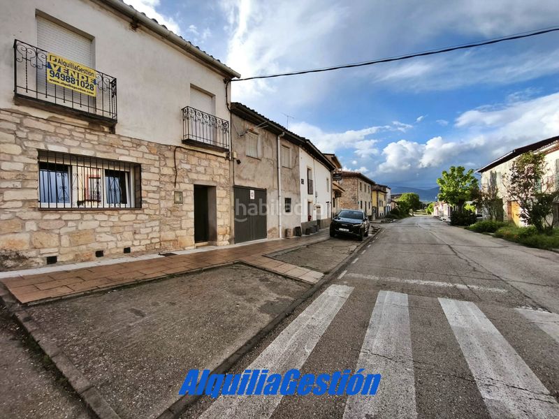 Foto 8e920d85-3406-41bb-adc1-922b71c453a7. Casa adossada amb xemeneia calefacció a Tamajón