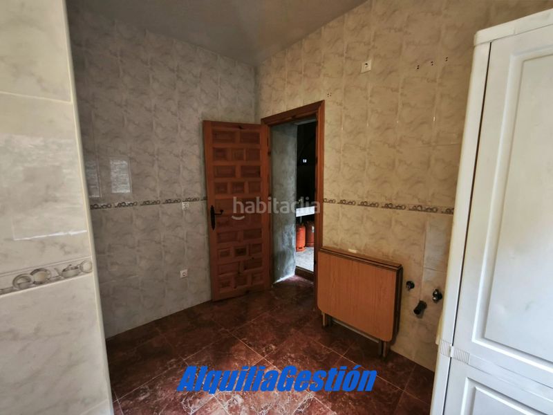 Foto 9e6a5186-87f5-4a19-b441-489f8bc3c9ab. Casa adossada amb xemeneia calefacció a Tamajón