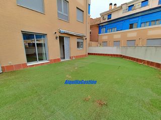 Etagenwohnung in Alovera. Extraordinario piso con gran terraza.
