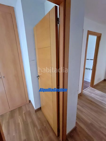 Foto 3ebe2d24-9d15-41ef-81b3-e82e9964aba1. Pis amb calefacció aparcament a Alovera