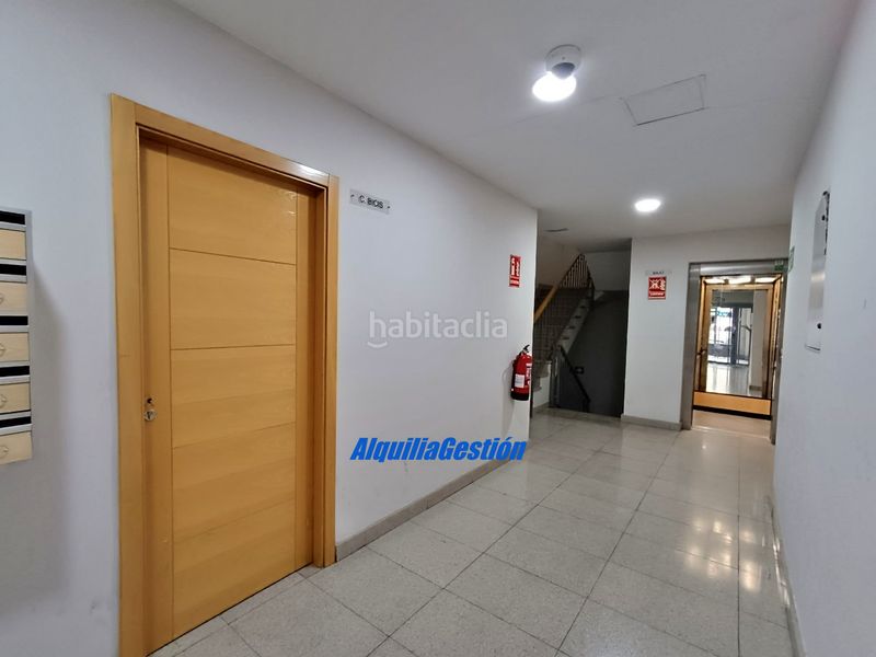 Foto a6cac6dd-cd10-4a5c-bb04-d8d68996cb84. Pis amb calefacció aparcament a Alovera