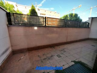 Pis a Calle la fresneda 9. Apartamento 2d con terraza+garaje+trastero