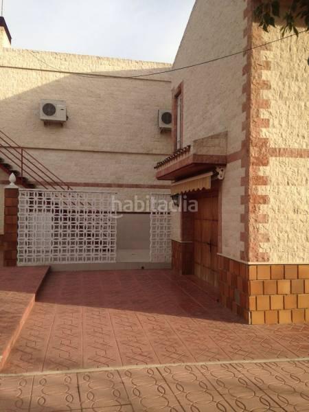 Foto baf280c2-5025-45dc-b73f-a3118f55d2d0. Chalet con riscaldamento parcheggio piscina in Sax