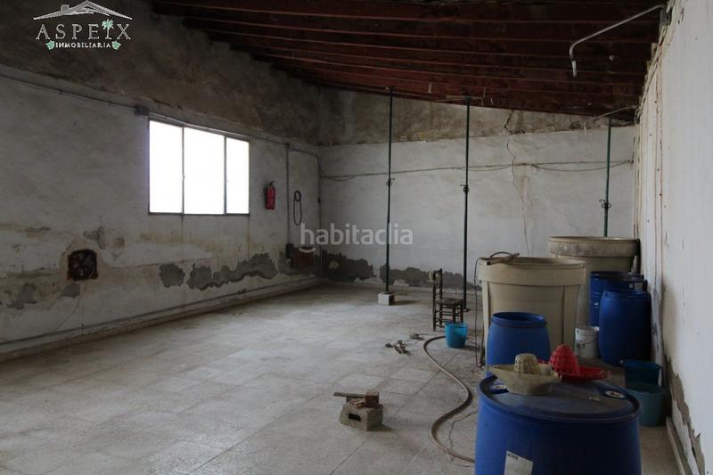 Foto 351a0863-e7f3-467d-a88d-73dd75ec3eea. Fabrikhalle in Monòver