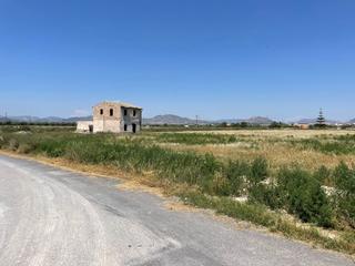 Finca rústica a Pedanías Este. Finca con casa para reformar