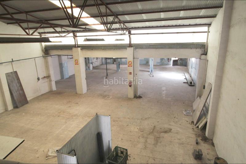 Foto 131ee205-4239-4b8d-b4d0-b4ca8974d943. Capannone industriale in Monòver