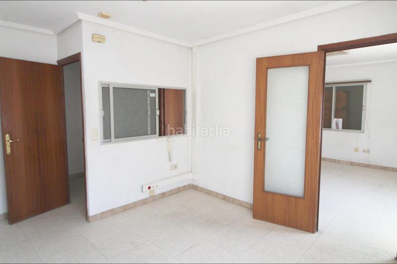 Foto 56647823-46f9-4992-b403-26e135810138. Capannone industriale in Monòver