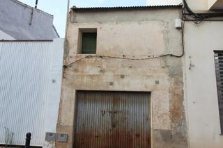 Wohngrundstück in Hondón de los Frailes. Casa para solar en hondon de los frailes