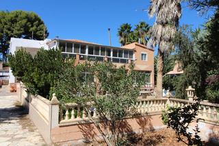 Xalet en San Crispn-Huerta Nueva-Estacin. Chalet en elda