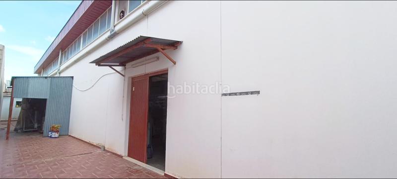 Foto 8900cdf8-0ab4-42ce-8eea-88c077501da0. Nau industrial a Monòver