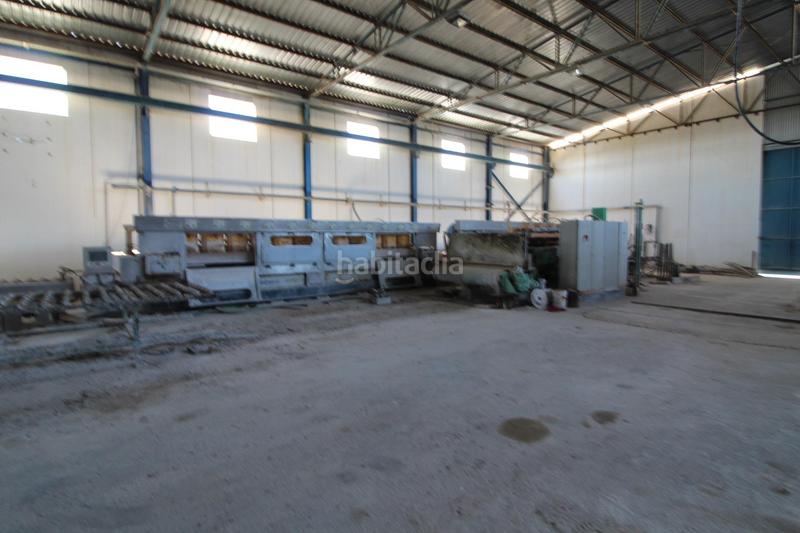 Foto c9cf1066-4a10-4c2e-b4ad-907d8b4de7bb. Capannone industriale in Romana (la)