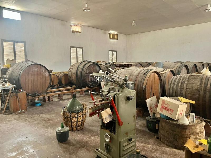 Foto 43d1d0d0-40c0-4ade-92c0-bd8fde594db9. Capannone industriale in Novelda