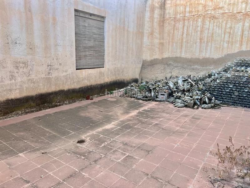 Foto 8376271f-f353-423a-803b-288da8194544. Capannone industriale in Novelda