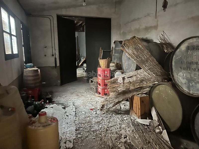 Foto a69e6461-57df-405a-8ea6-0651a319a99d. Capannone industriale in Novelda