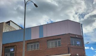 Local Comercial a Petrer. Nave con posibilidades