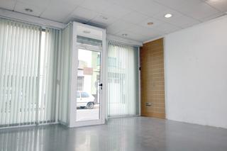 Rent Business premise in La Coca-La Nia-Vistahermosa. Local en alquiler