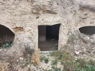 Mas à Romana (la). Casa cueva