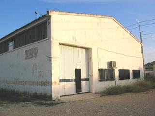 Nau industrial a Pedanías Este