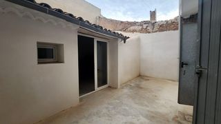 House in Pinoso. Casa con dos viviendas en pinoso