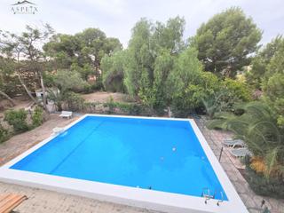 Chalet in Las Fuentes-Los Cipreses. Se vende chalet en aspe