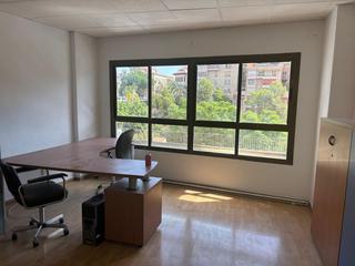 Lloguer Local Comercial a Reina Victoria - Miguel Hernández. Se alquila gran fantástico comercial en elche