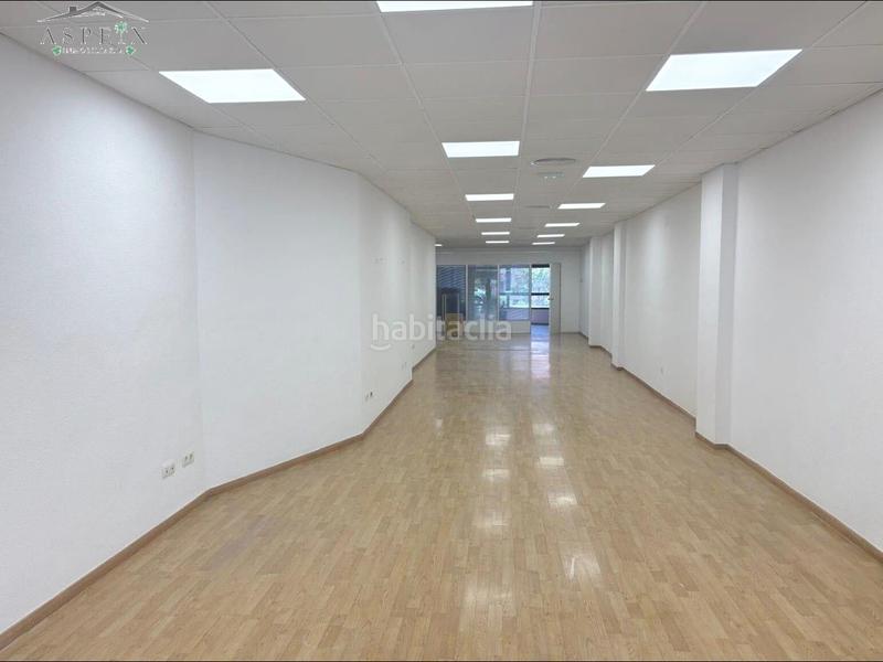 Foto e9fae07c-0a97-48dc-b3f7-58469bd65c6d. Alquiler local comercial se alquila gran local comercial en elche en Elche / Elx