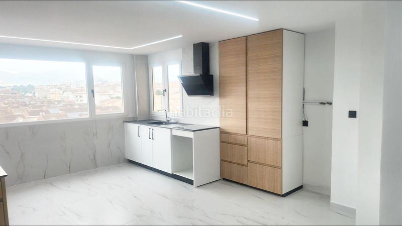 Foto 6b10c66e-ee10-41c4-a719-eb418846fbd4. Pis amb aparcament a Petrer