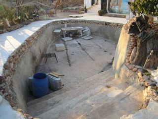 Mas à Hondón de las Nieves. Casa cueva con parcela