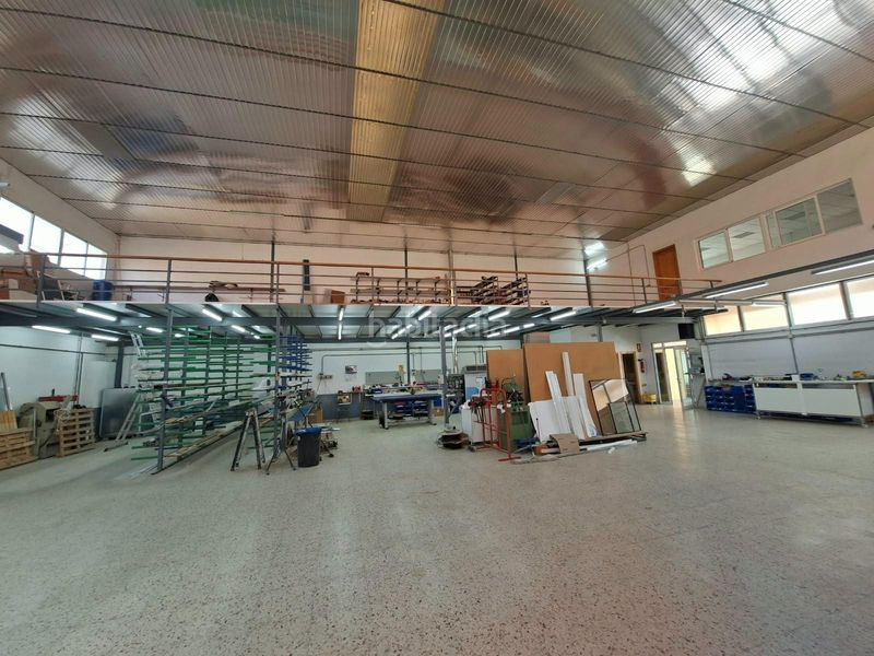 Foto 20c77026-684d-43c9-9574-8a700b1be9a7. Location bâtiment à usage industriel dans Campo Alto-Club de Campo Elda