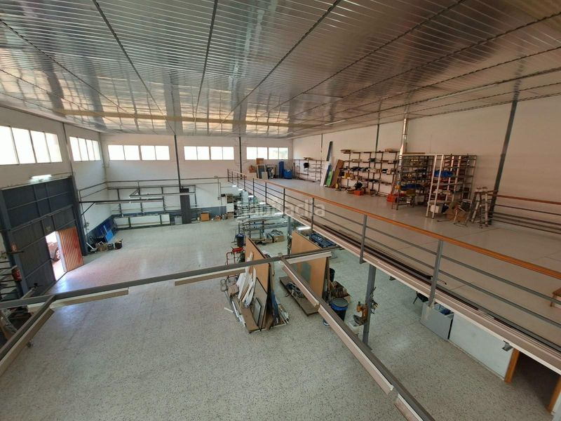 Foto 3dfcab43-6ef9-46dd-82ca-ffb03acab37c. Location bâtiment à usage industriel dans Campo Alto-Club de Campo Elda