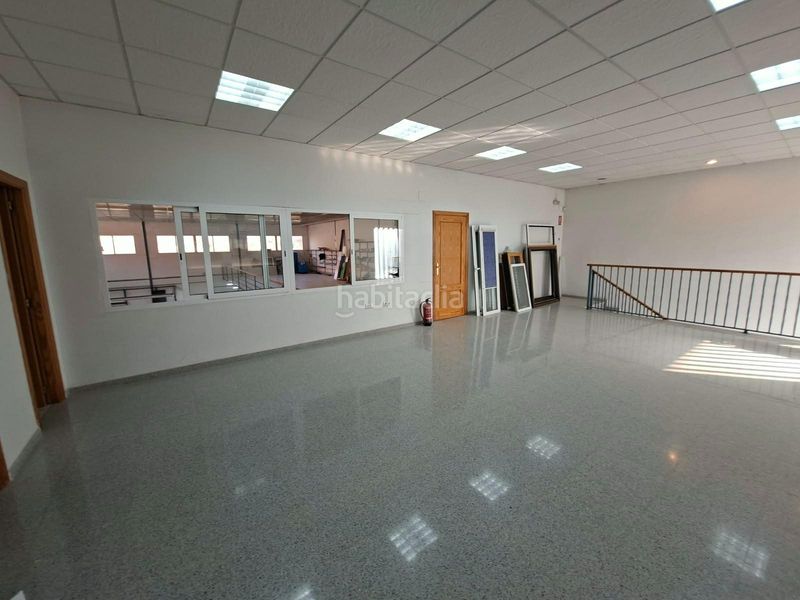 Foto c58a404a-2064-4b02-84bc-fdb8ae615ef6. Location bâtiment à usage industriel dans Campo Alto-Club de Campo Elda
