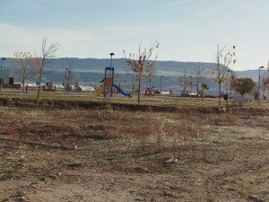 Wohngrundstück in Alovera. Terreno de 235m2 en venta en alovera urbanización las suertes