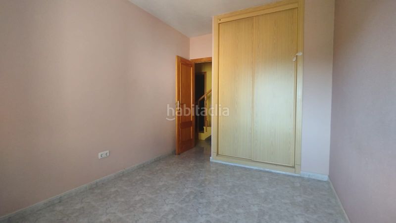 Foto 11e15d91-26c8-44d7-bfef-49186d58ff5a. Casa aparellada amb xemeneia calefacció a Uceda