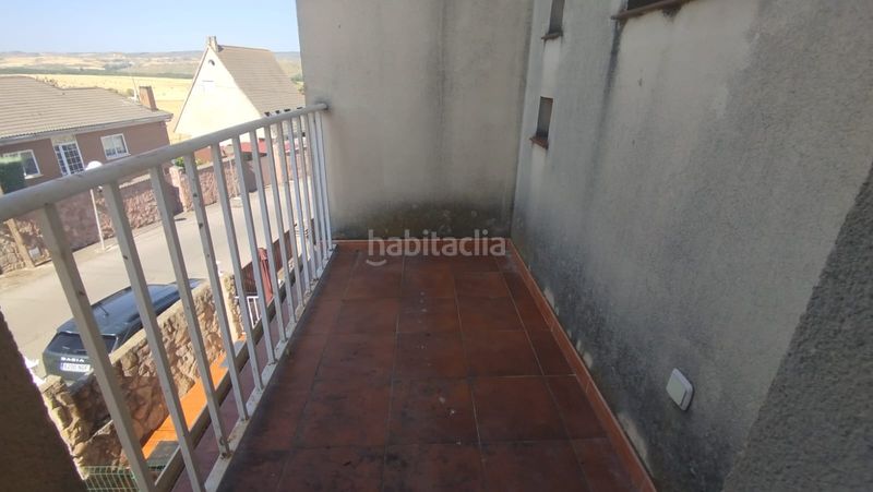 Foto 2f51ae60-3304-490a-8207-80dcb4a3f7dd. Casa aparellada amb xemeneia calefacció a Uceda