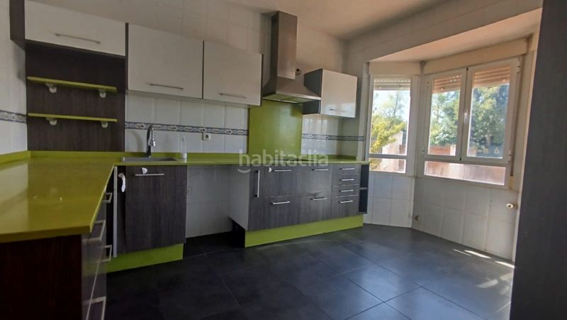 Foto 8ad195a8-9b88-431f-b3d4-3e9f955e75fe. Casa aparellada amb xemeneia calefacció a Uceda
