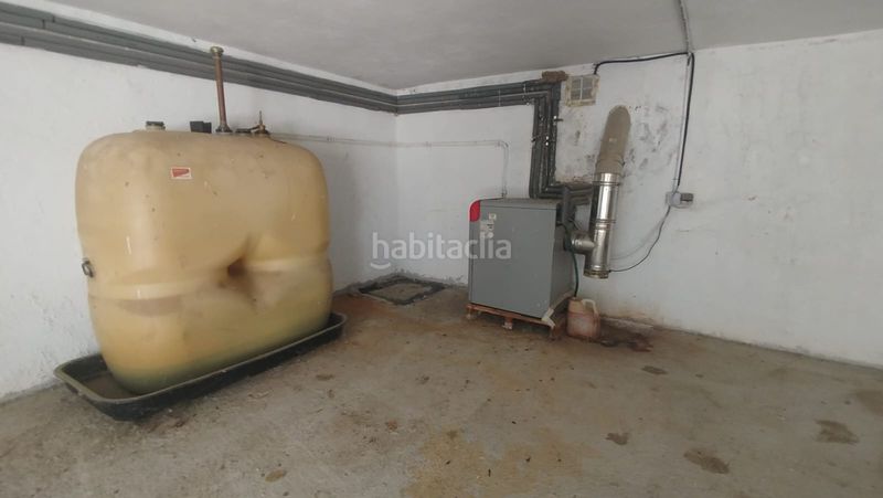 Foto 9dd853db-fa75-4b9a-a285-21e457e84784. Casa aparellada amb xemeneia calefacció a Uceda