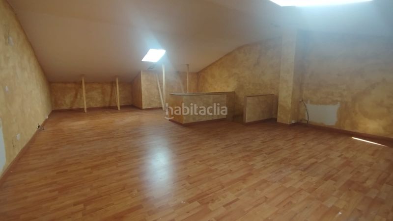 Foto a0cac71e-ab6f-4f98-8140-372bbf371ae8. Casa aparellada amb xemeneia calefacció a Uceda