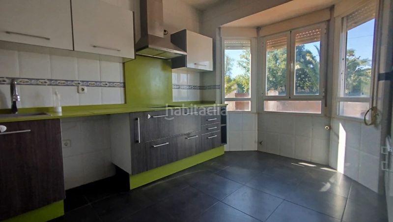 Foto b0ba7541-7e6c-47c3-a56b-940970537a64. Casa aparellada amb xemeneia calefacció a Uceda