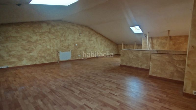 Foto b661a67d-2889-4ca0-ad9d-0792d9012418. Casa aparellada amb xemeneia calefacció a Uceda
